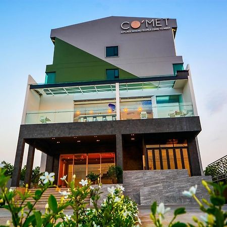 Comet Hotel Surat Thani Exterior photo